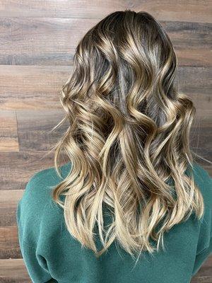 Dimensional balayage by Jenna