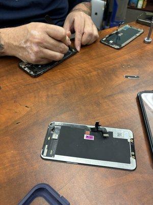 iPhone screen and repair !!