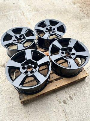 Wheels powder coated in gloss black