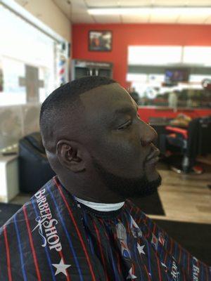 Skin fade with a razor line