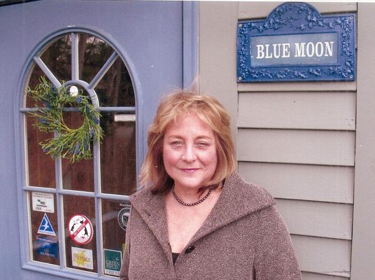 Jean Conway at Blue Moon Hypnotherapy Entrance