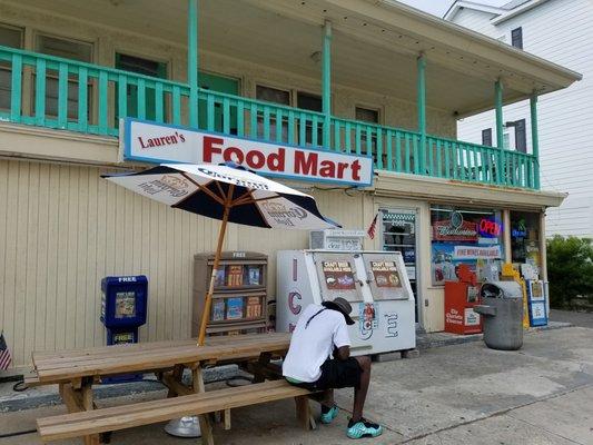 Snacks and cool drinks and beach stuff..