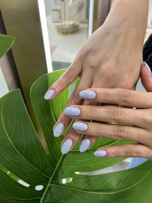 Perfect Nails ! We work with high-quality products that deliver excellent results.