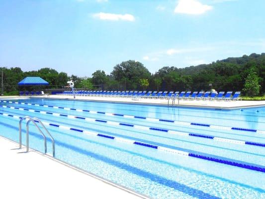 GJCC Outdoor Saltwater Pool