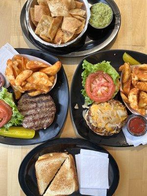 Angus burger, pita and guac, Chile burger, grilled cheese