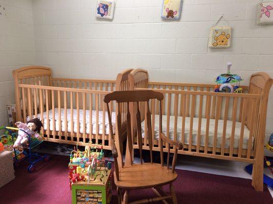 The on-site sibling nursery is available for parents while they are in the classroom.