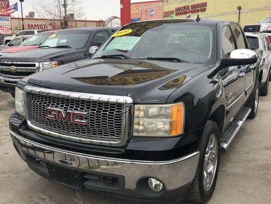 2009 GMC Sierra just in!