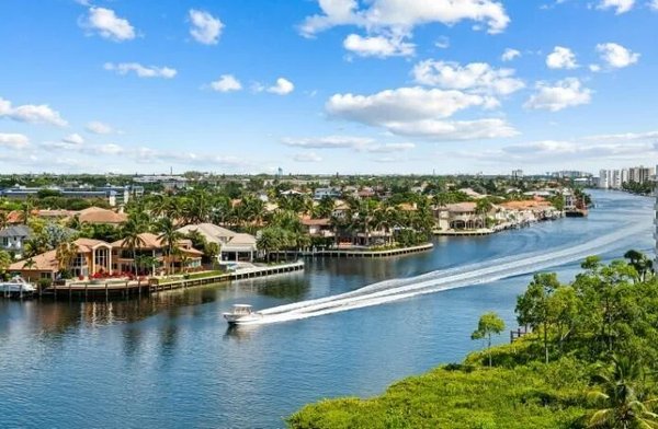 Intracoastal Waterfront Condos for Sale at Seagate in Highland Beach Florida