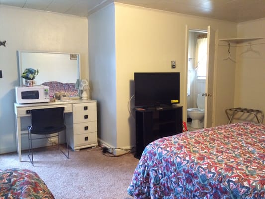 Valley View Motel Room 2