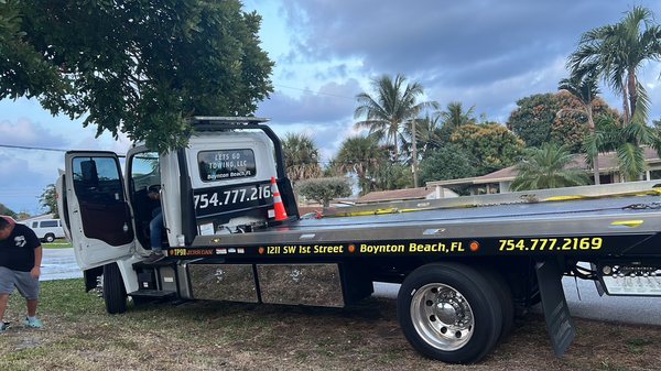 Family own towing business