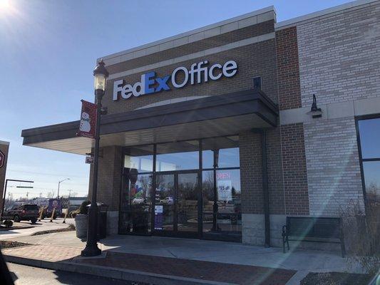 FedEx Office Print & Ship Center