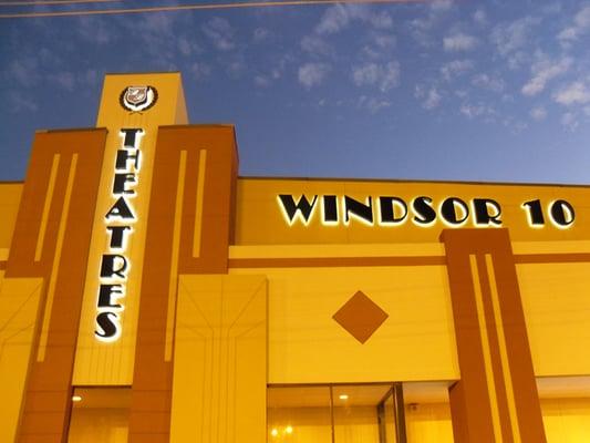 Windsor Theatres Halo-Lit Building Signage, Oklahoma City, OK