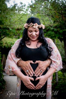 Mom To Be Twins Maternity Outdoor Garden Theme Photography Sessions