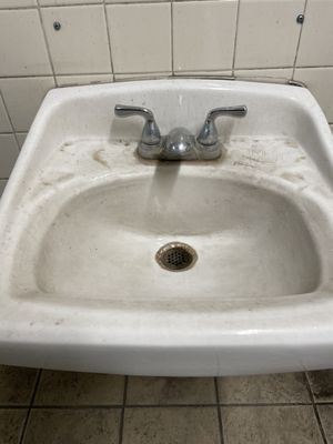 Men's sink