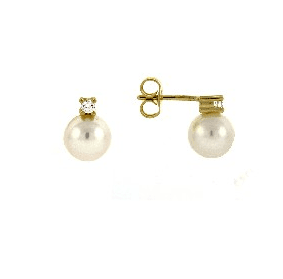 Pearl earring set