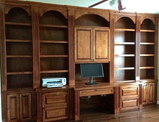 Maple home office with fluted pilasters