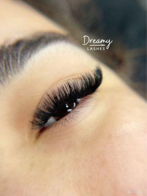 Volume lashes