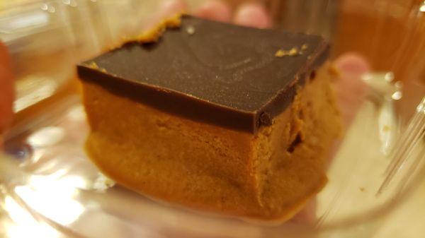 Chocolate sun butter bar ($4). Delicious.