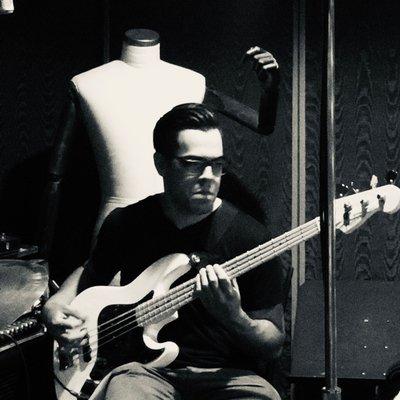 Robert Gomez - Rock Bass