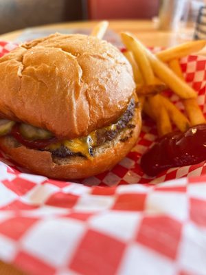 Cheeseburger + French Fries