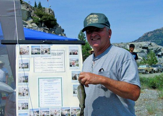 7-15-2006 Kiwanis Special Olympics Trout Fishing Derby Dennis Wilt winner of $10,000