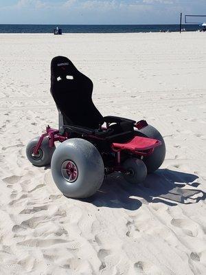 Custom design #pinkbeachchair #beachnbuggy