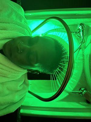 Head Spa
 Water Fall Experience 
 Warm water to temple helping relieve stress, and promote healthy hair growth.
 Yes you can have locs.