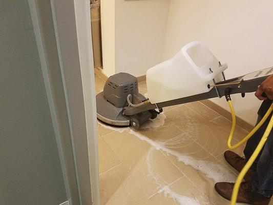 http://gjpaintingandcleaningservicesllc.com/index.php?page=cleaning