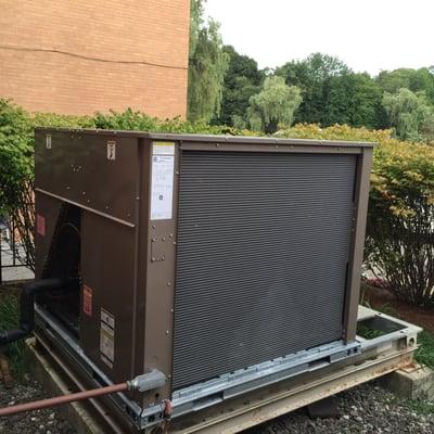 Unit replacement 25ton condenser.