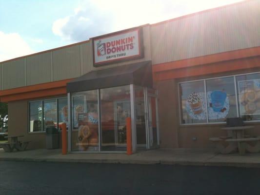 Dunkin Donuts - Montgomery, IL