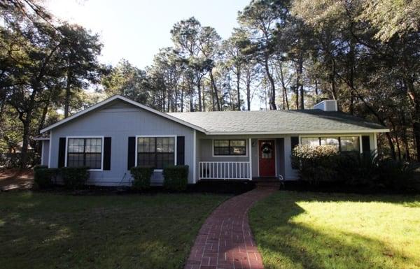 This great 3 bedroom, 2 bath, 1520 sq ft home is located on 0.73 acres in Royal Pines. This home has been recently renovated ...