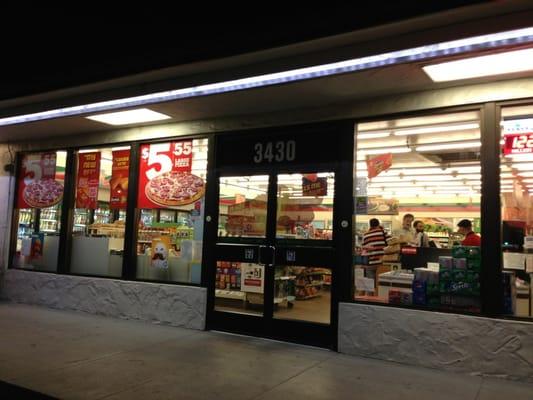 7-Eleven on upper State brings cheer to insomniacs.