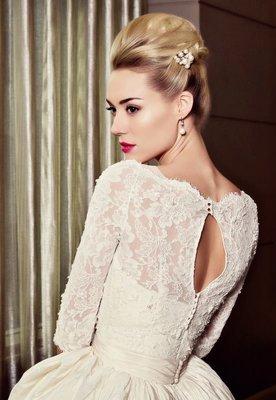 Chicago Bridal Couture by www.BridalHairstylist.com