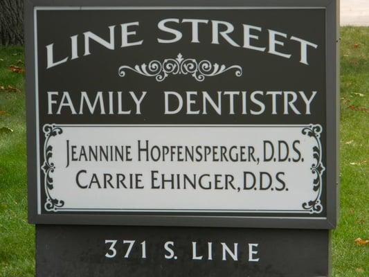 Jeannine Hopfensperger , DDS