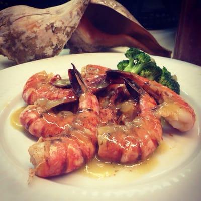 Red Wine Garlic Butter over steamed Jumbo Shrimp