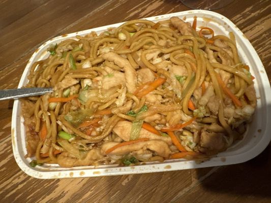 Chicken Lo Mein