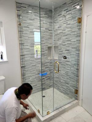 Shower door clear temper