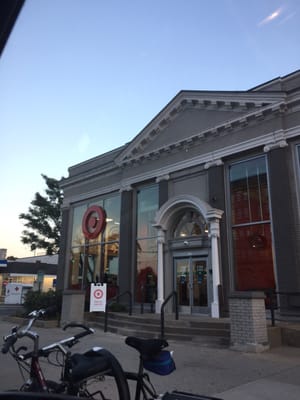 Target Brookline -- 860 Commonwealth Avenue / Route 20, Brookline Packards Corner           Storefront