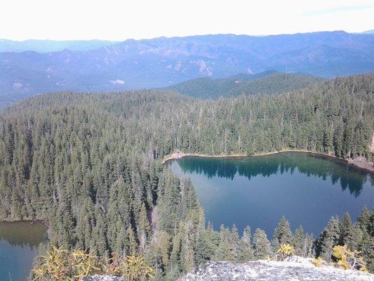 Our popular Twin Lakes Hike!