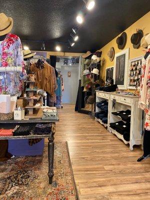 Faveur Eclectic Unique Boutique