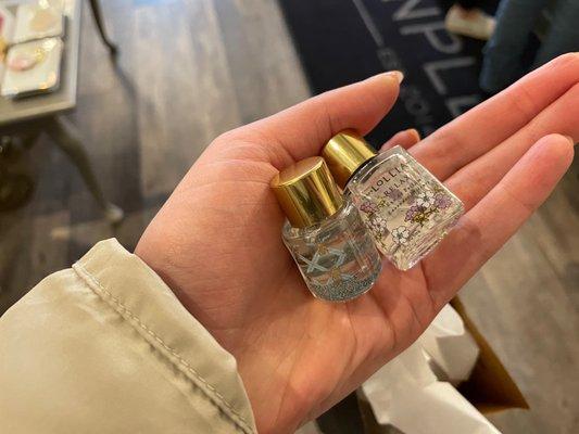 Tiny perfumes