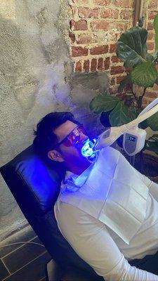 60 min teeth whitening session