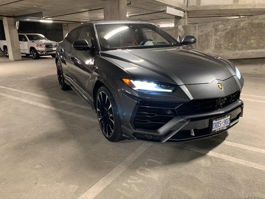 2019 Lamborghini URUS lease assumption $0 Down $2399mo. www.leasezilla.co