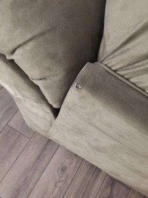 Pictures of the tear of my sofa after a few days from delivery