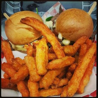 Asada sliders and sweet potato fries