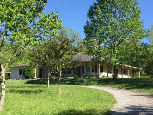 Amazing Home...2 Bedroom, 2 Bath, Bonus Room...Inground Pool...34 Acres, or 81 Acres...Grandview, Tennessee