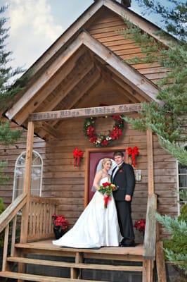 In The Smokies Weddings & Cabin Rentals