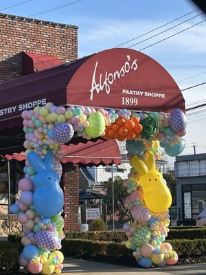 Every Holiday I look forward to the Gorgeous balloon art outside of Alfonso's.