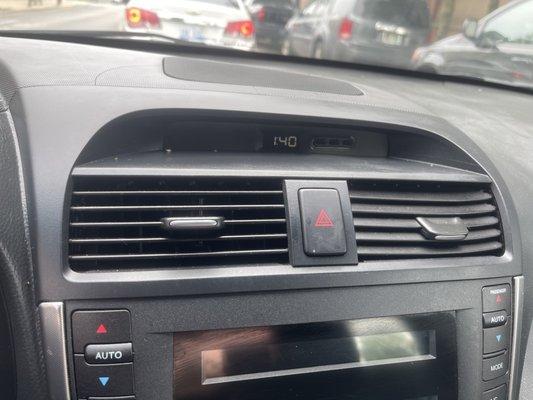 Radio and Vents not wiped