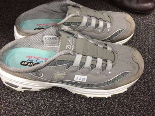 Like new Sketchers sneakers; size 8. Mine run a bit larger but if not I'd be so happy to have these.  $8